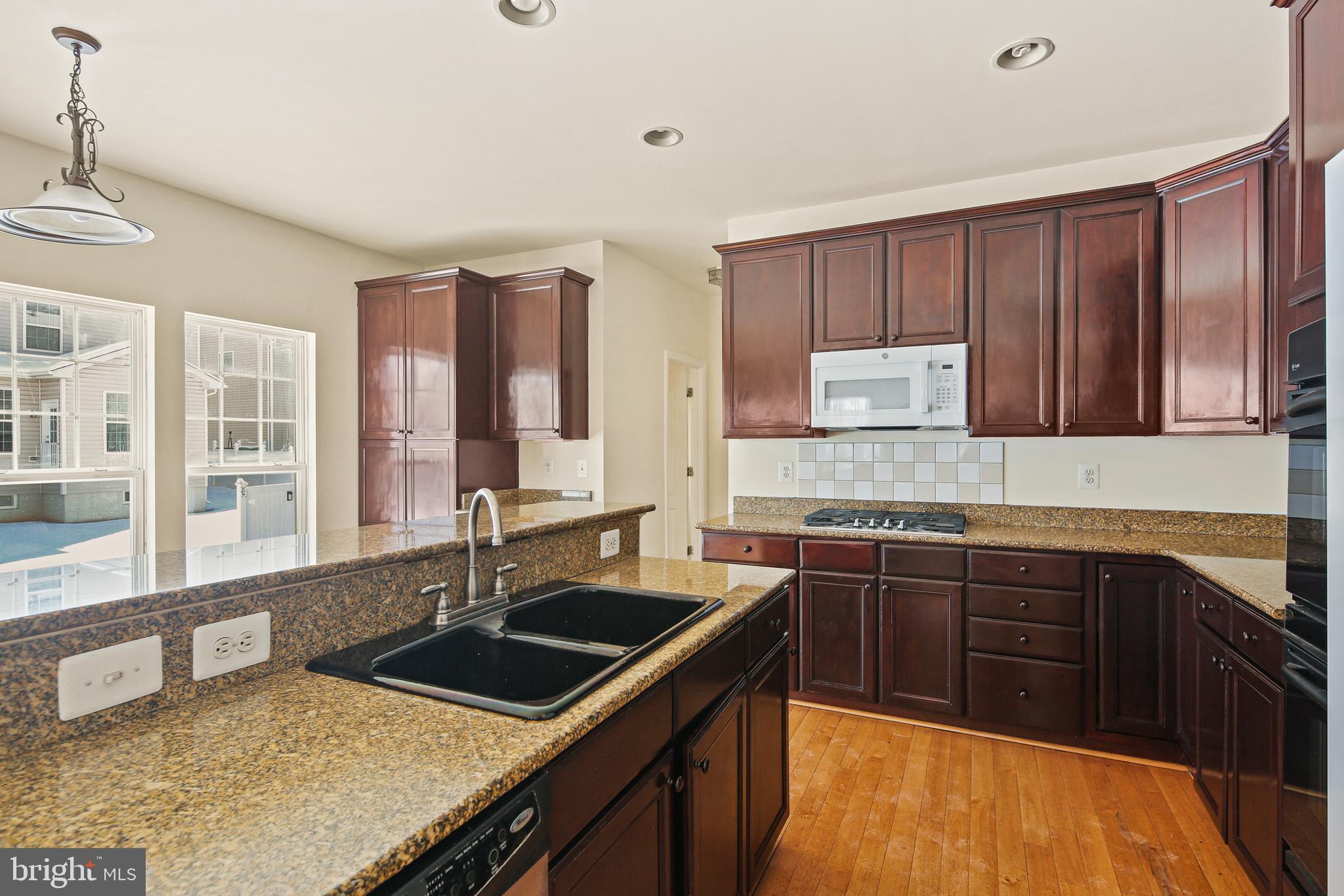 ROLLING OAKS II - Residential