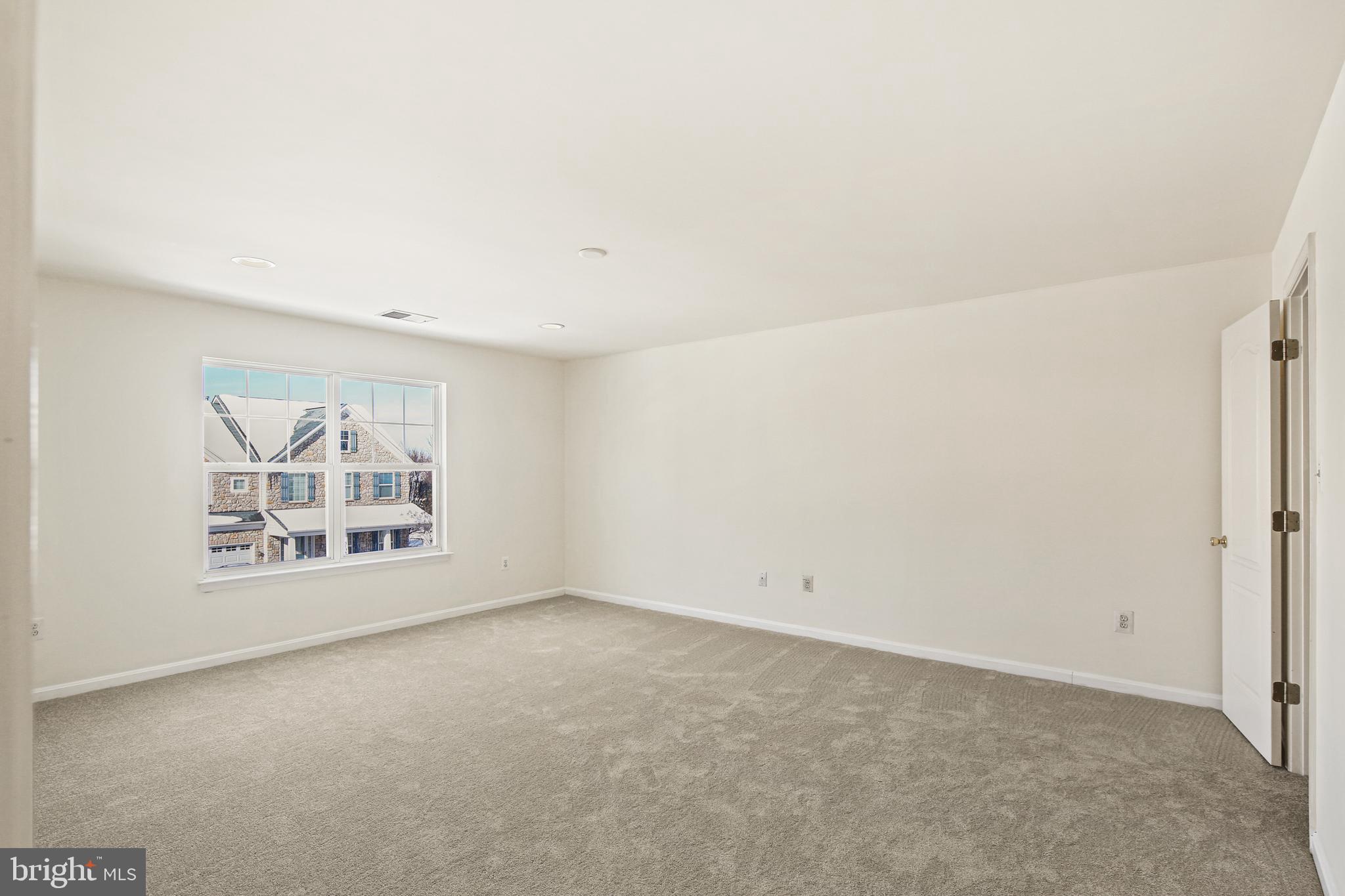 ROLLING OAKS II - Residential