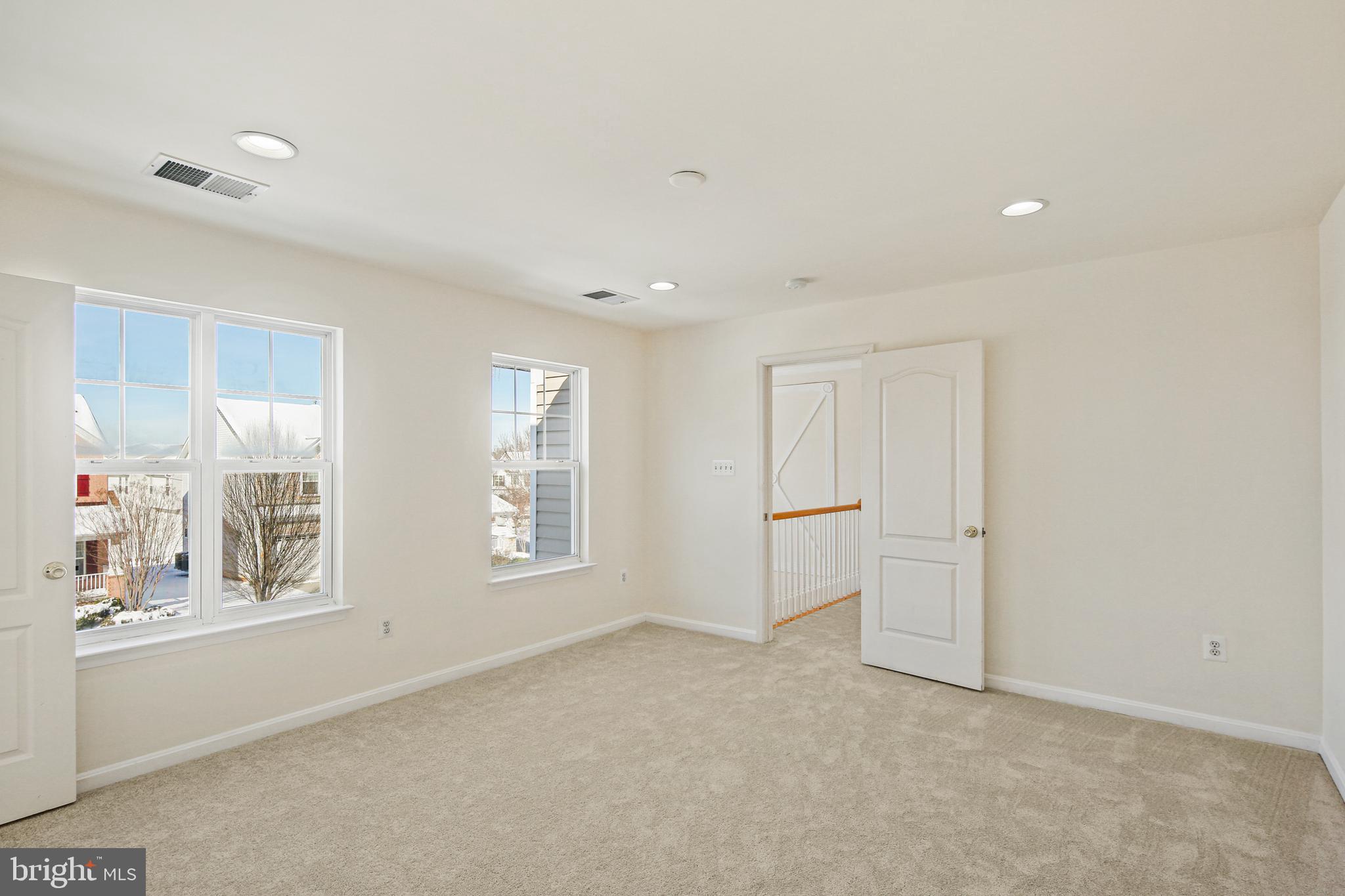 ROLLING OAKS II - Residential