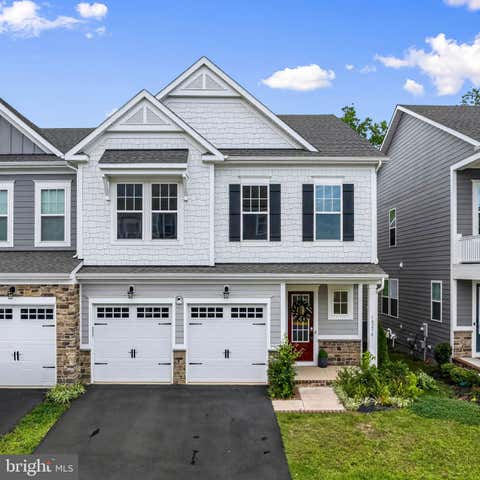 Photo of 18270 Moss Garden Road, DUMFRIES, VA 22026 (MLS # VAPW2127434)