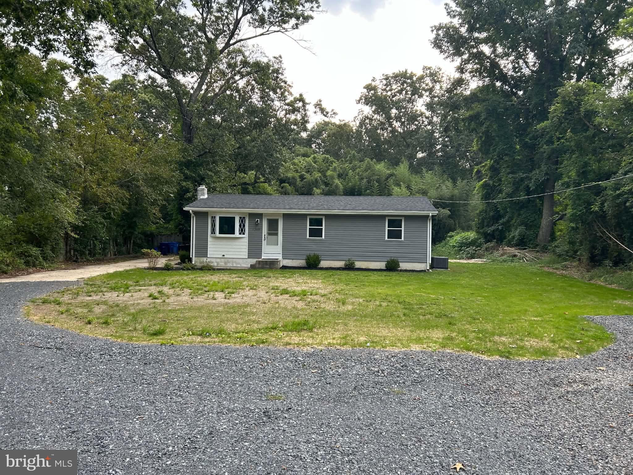 1568 ROUTE 206