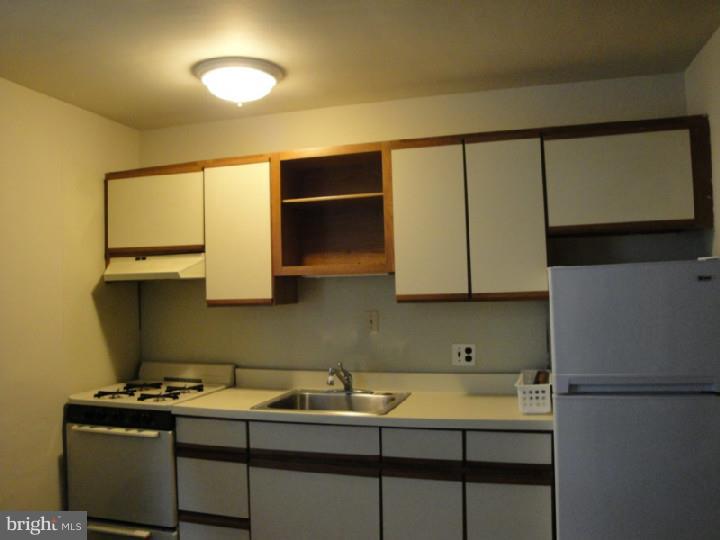 RITTENHOUSE SQUARE - Residential Lease