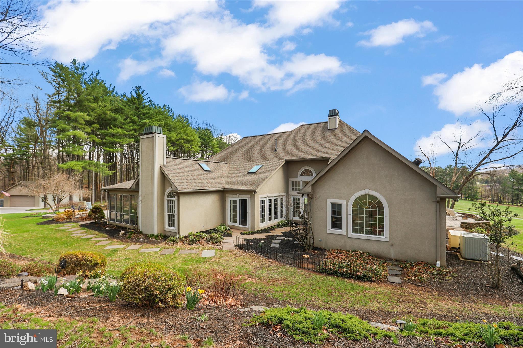 PIGEON HILLS - Residential