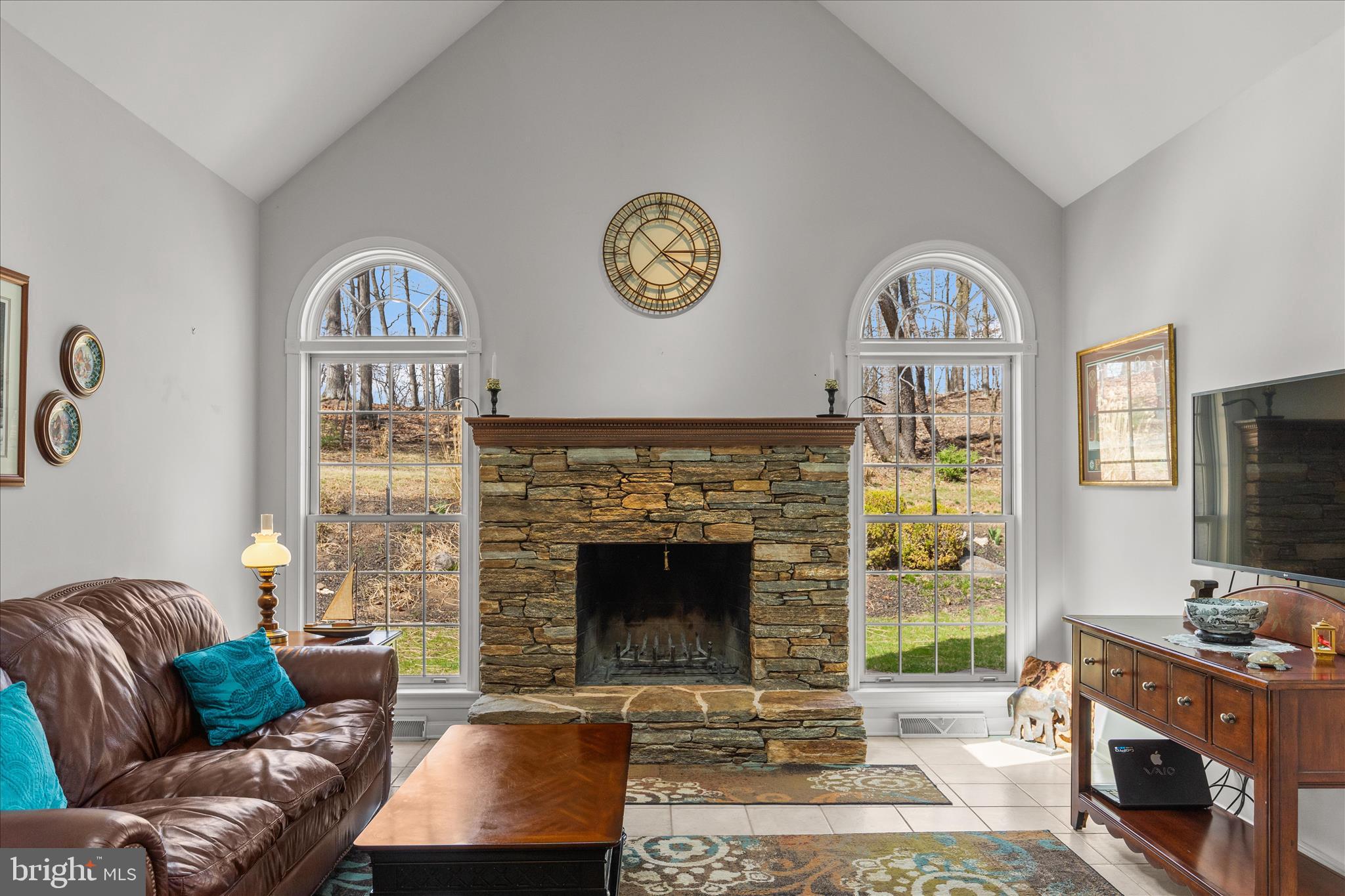 PIGEON HILLS - Residential