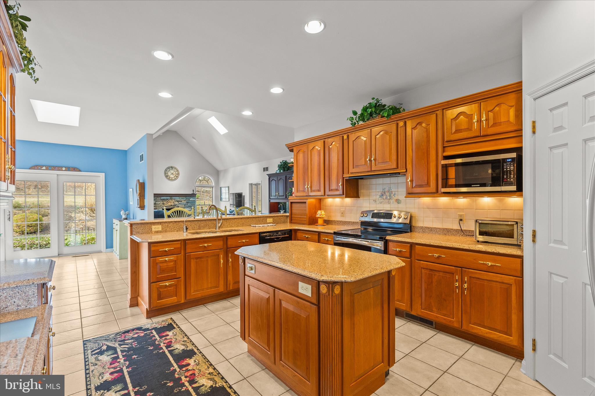 PIGEON HILLS - Residential