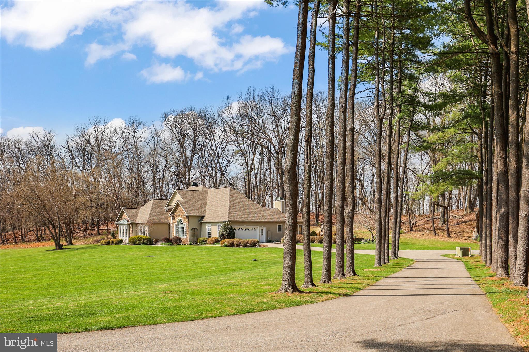 PIGEON HILLS - Residential