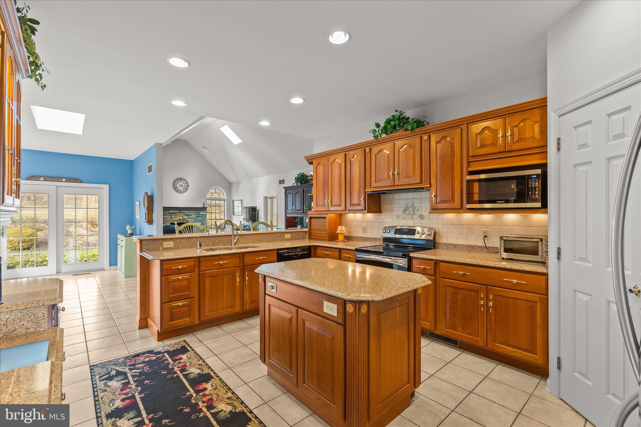 PIGEON HILLS - Residential