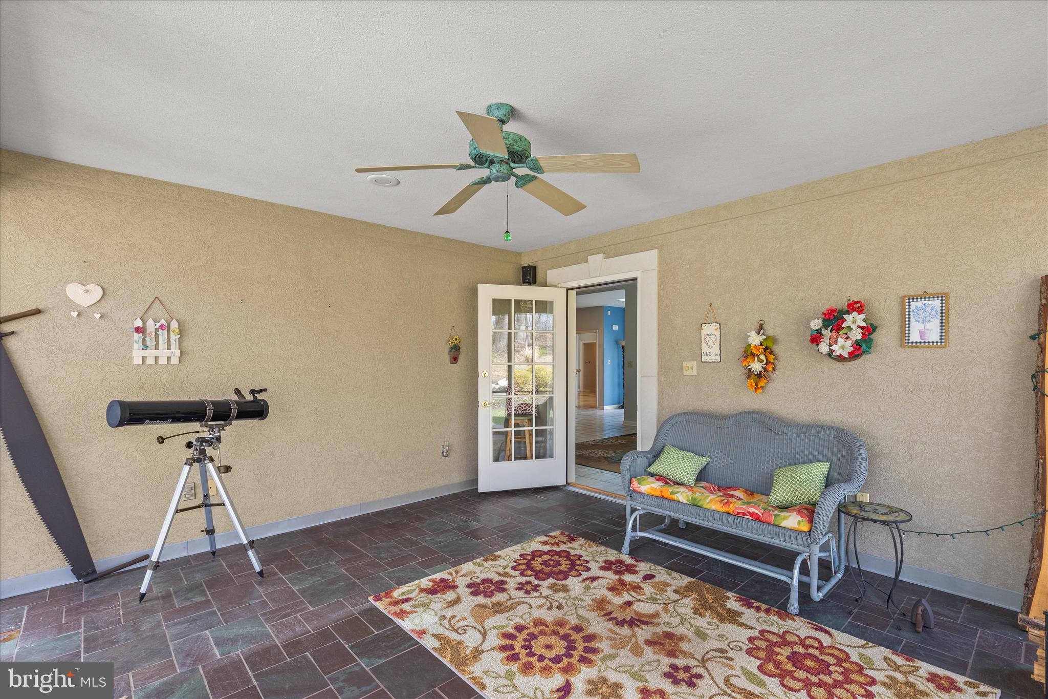 PIGEON HILLS - Residential