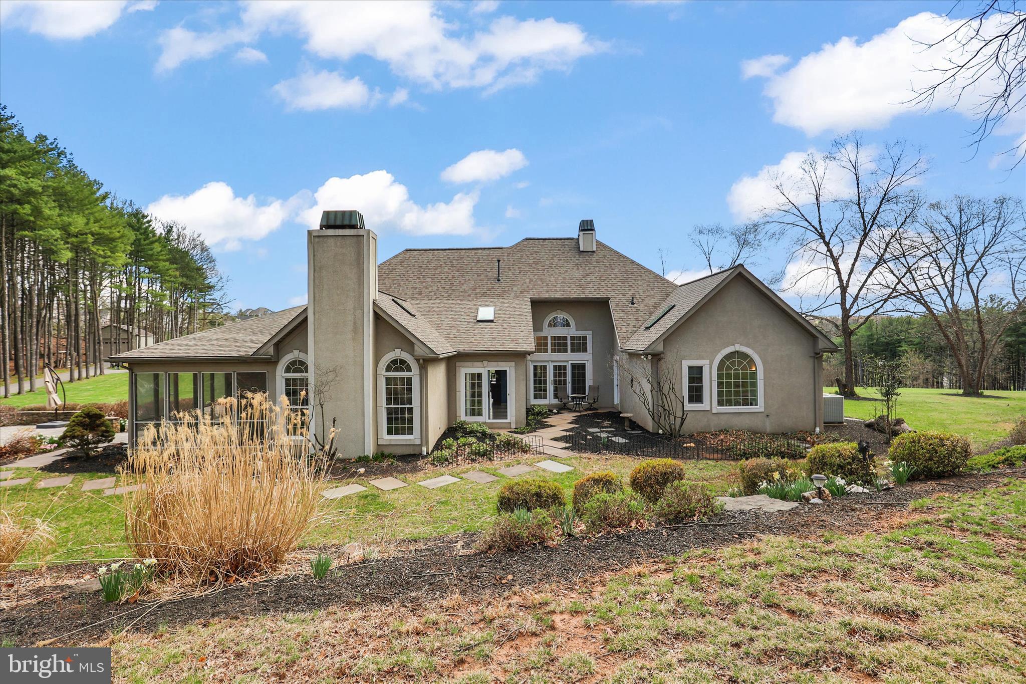 PIGEON HILLS - Residential