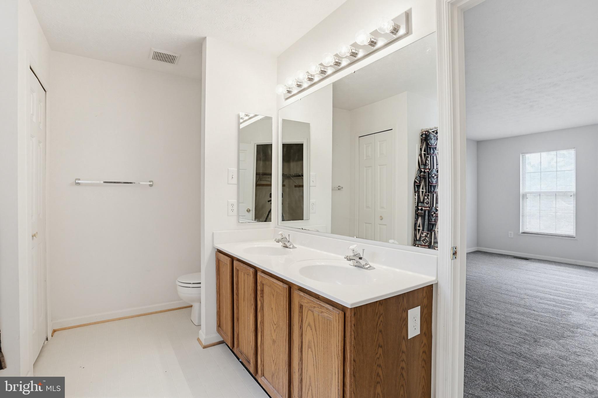 DIAMOND HILLS - Residential