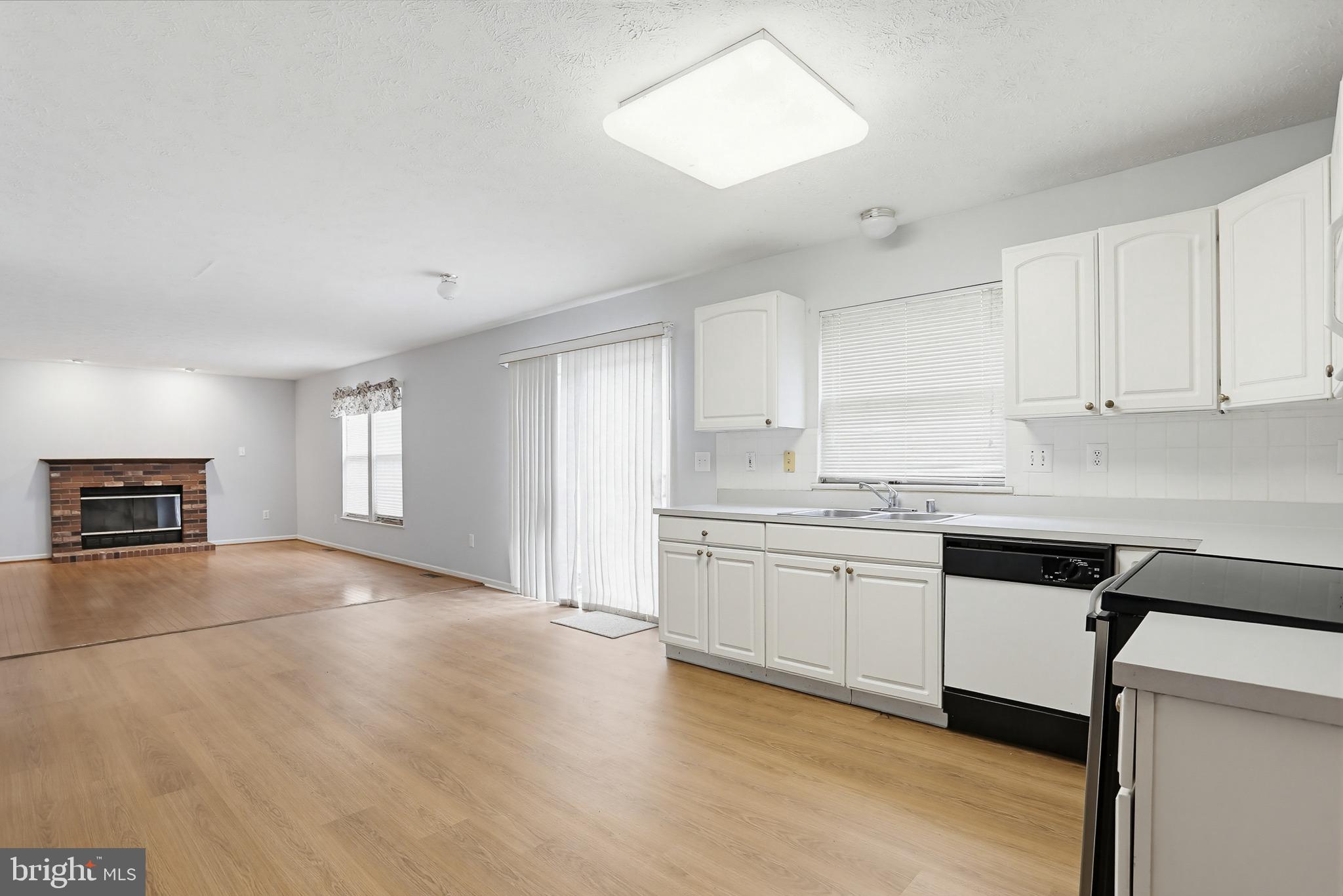 DIAMOND HILLS - Residential