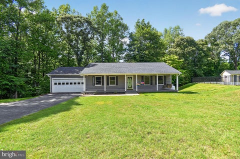 Homes For Rent - 5118 Coach Court<br/> Calvert County, HUNTINGTOWN, MD 20639