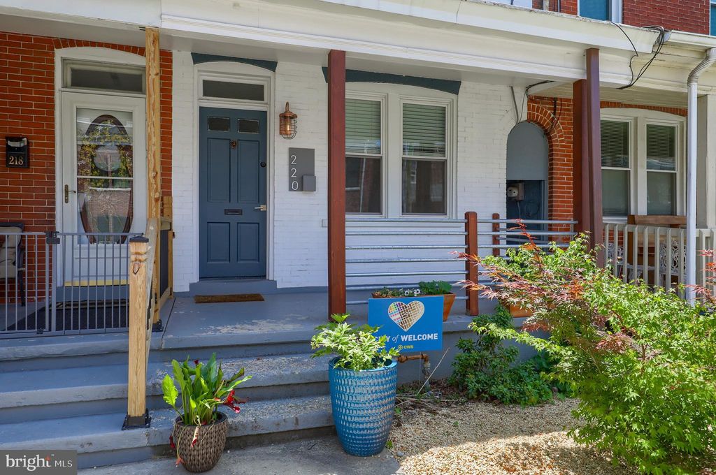 Photo of 220 JACKSON ST, LANCASTER, PA 17603 (MLS # PALA2037272)