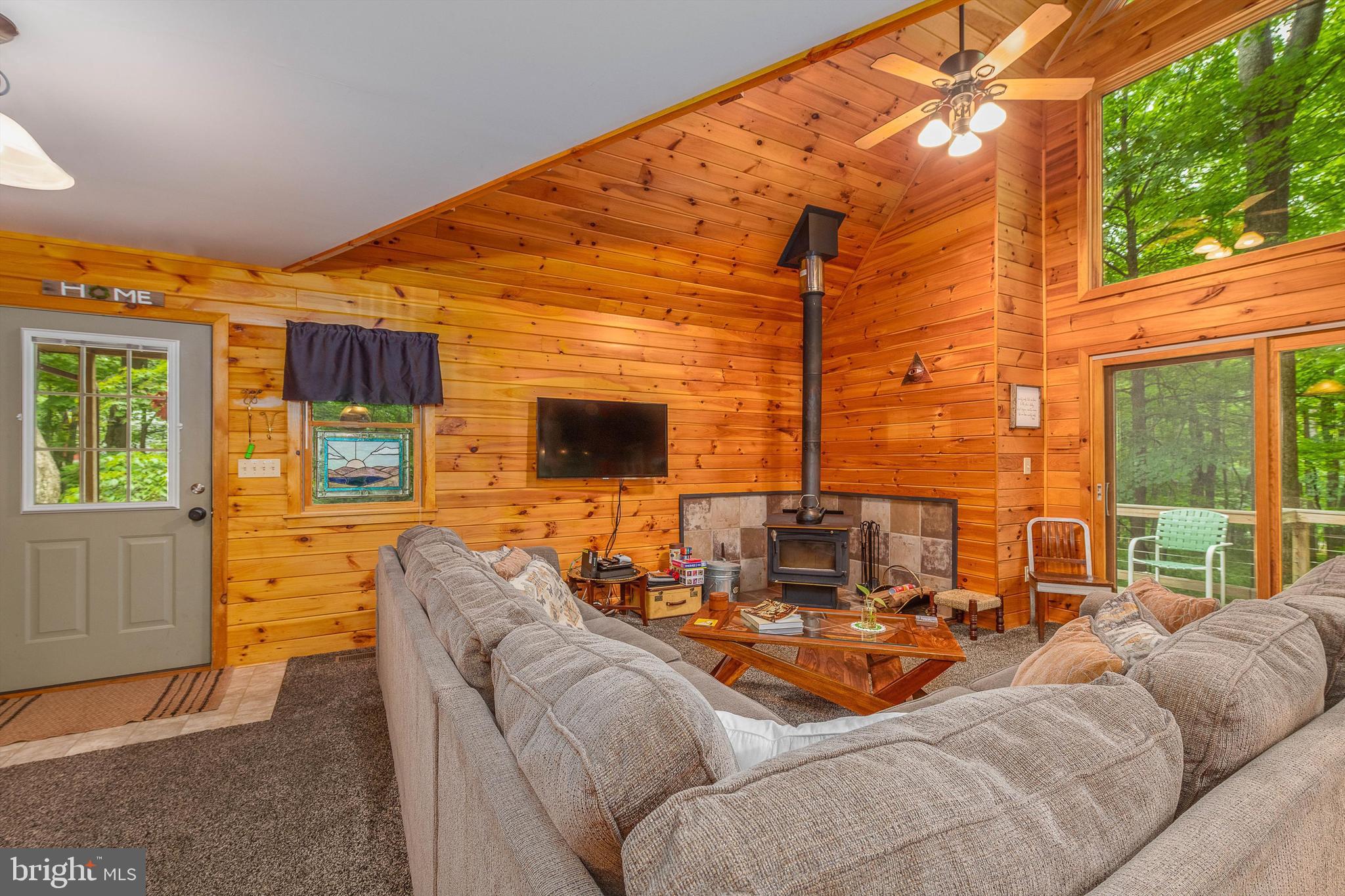 COOLFONT MOUNTAINSIDE - Residential