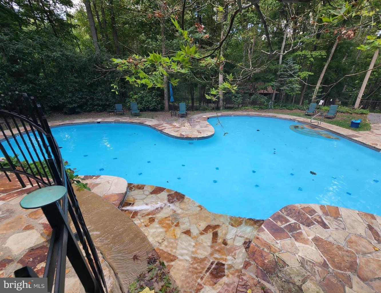 COOLFONT MOUNTAINSIDE - Residential