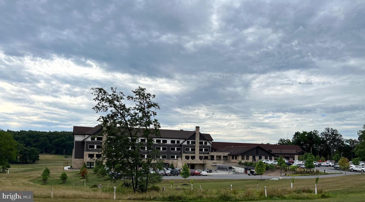 COOLFONT MOUNTAINSIDE - Residential