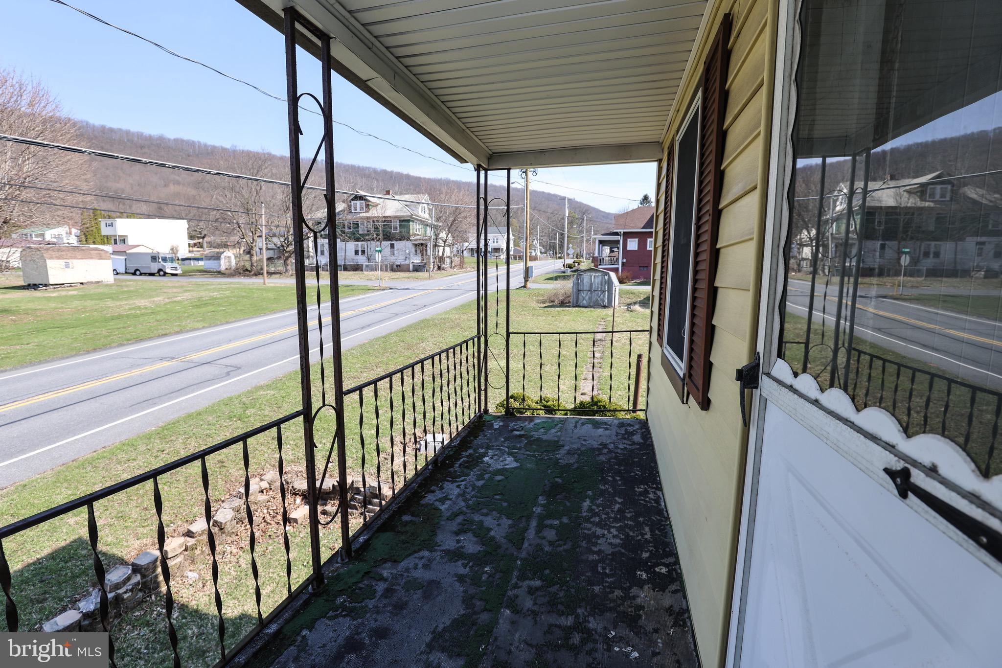 FOUNTAIN SPRINGS - Residential