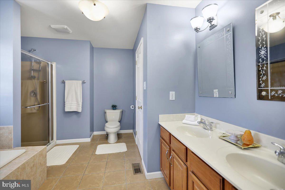 WEST LAWN - Residential