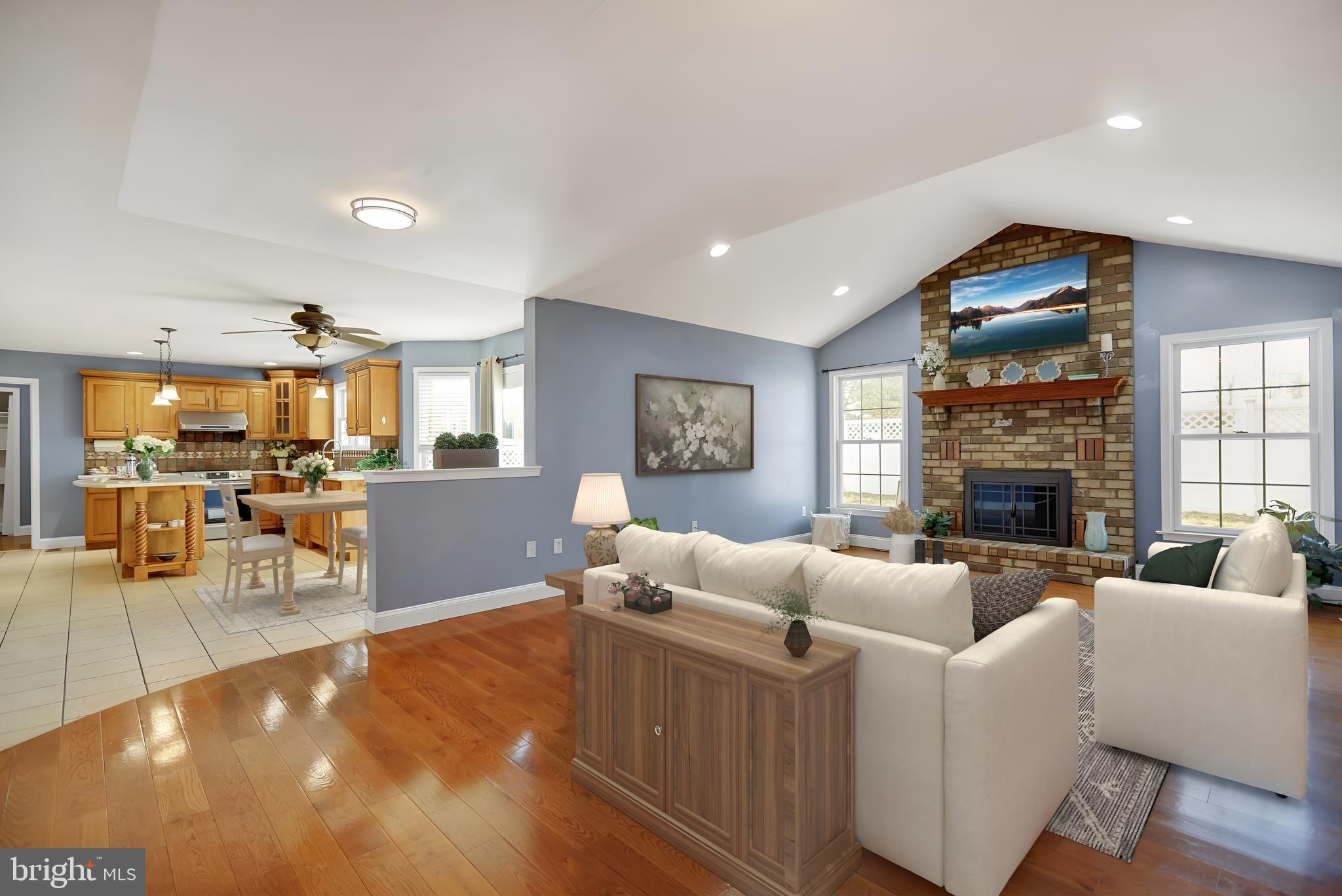 WEST LAWN - Residential