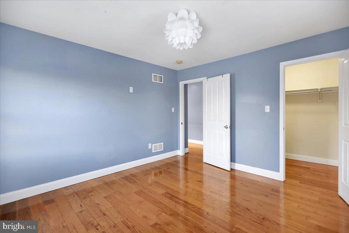 WEST LAWN - Residential