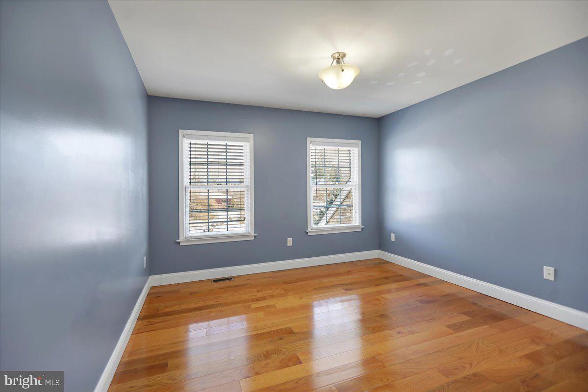 WEST LAWN - Residential