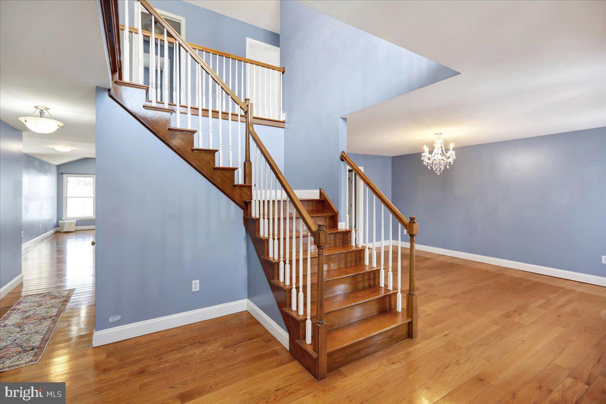 WEST LAWN - Residential