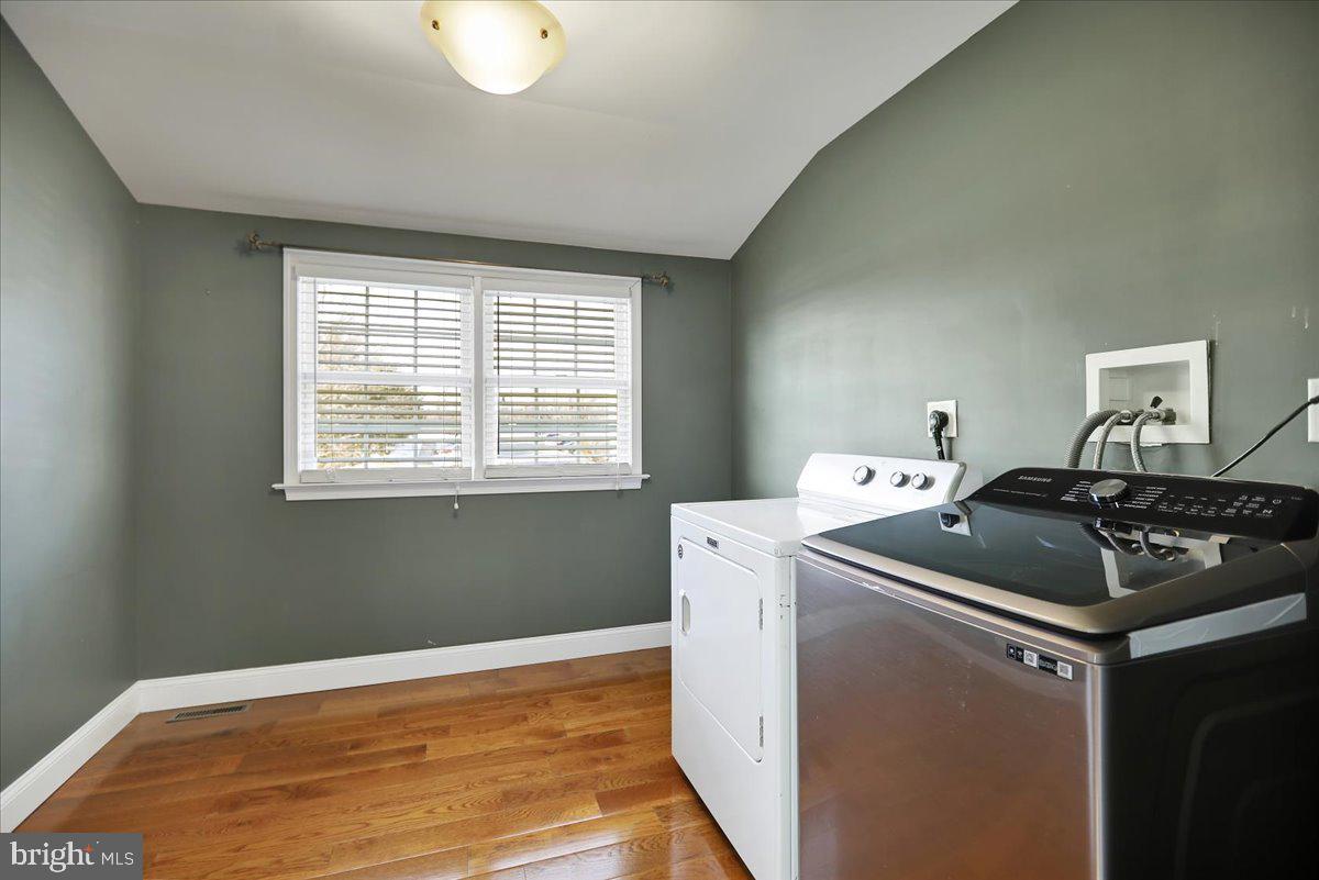 WEST LAWN - Residential