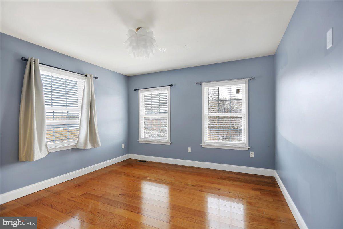 WEST LAWN - Residential