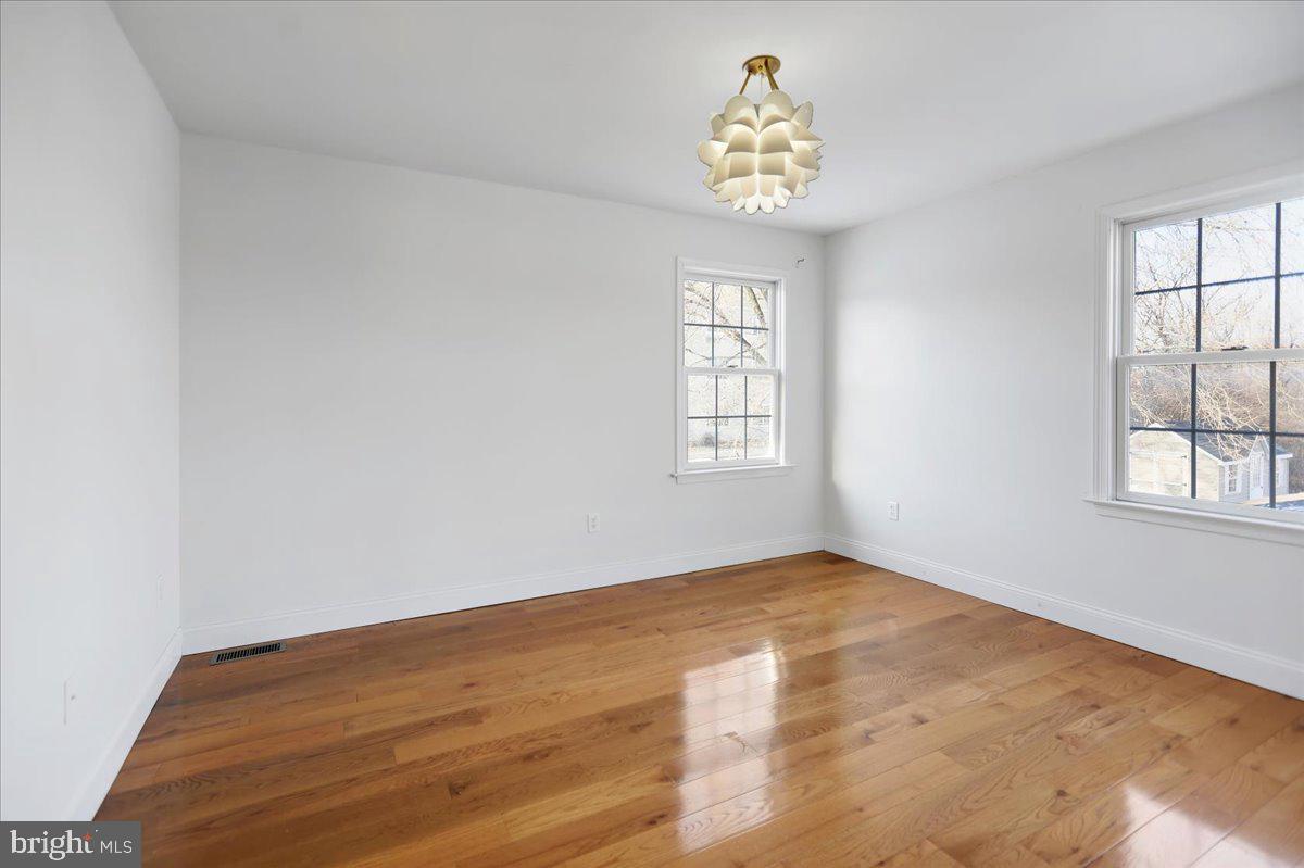 WEST LAWN - Residential