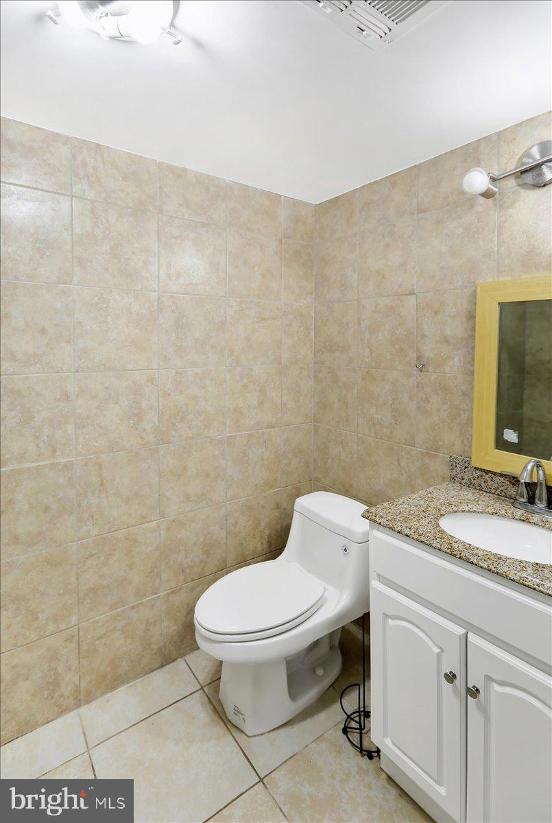 WEST LAWN - Residential