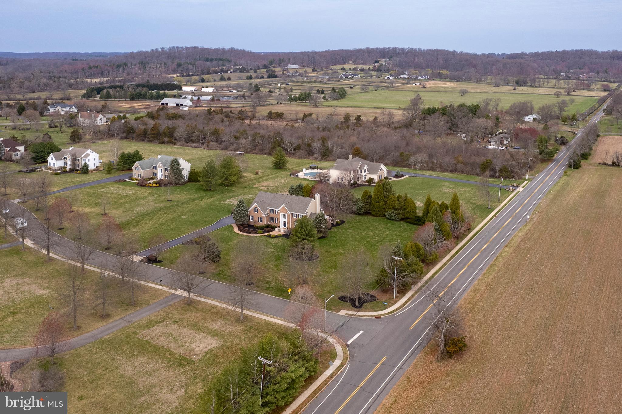 2 HUNTERS RIDGE DRIVE