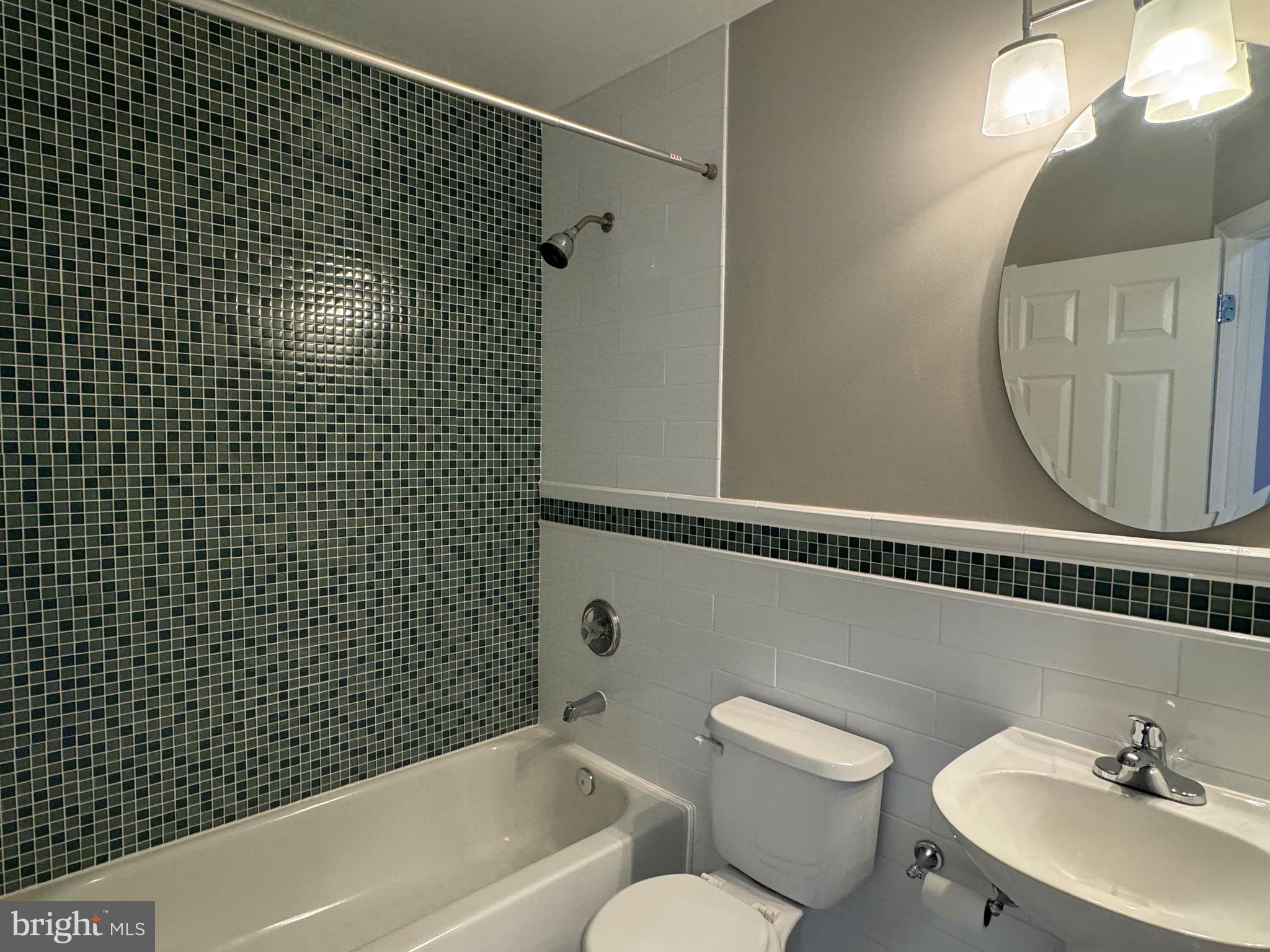 COLUMBIA PARK - Residential Lease