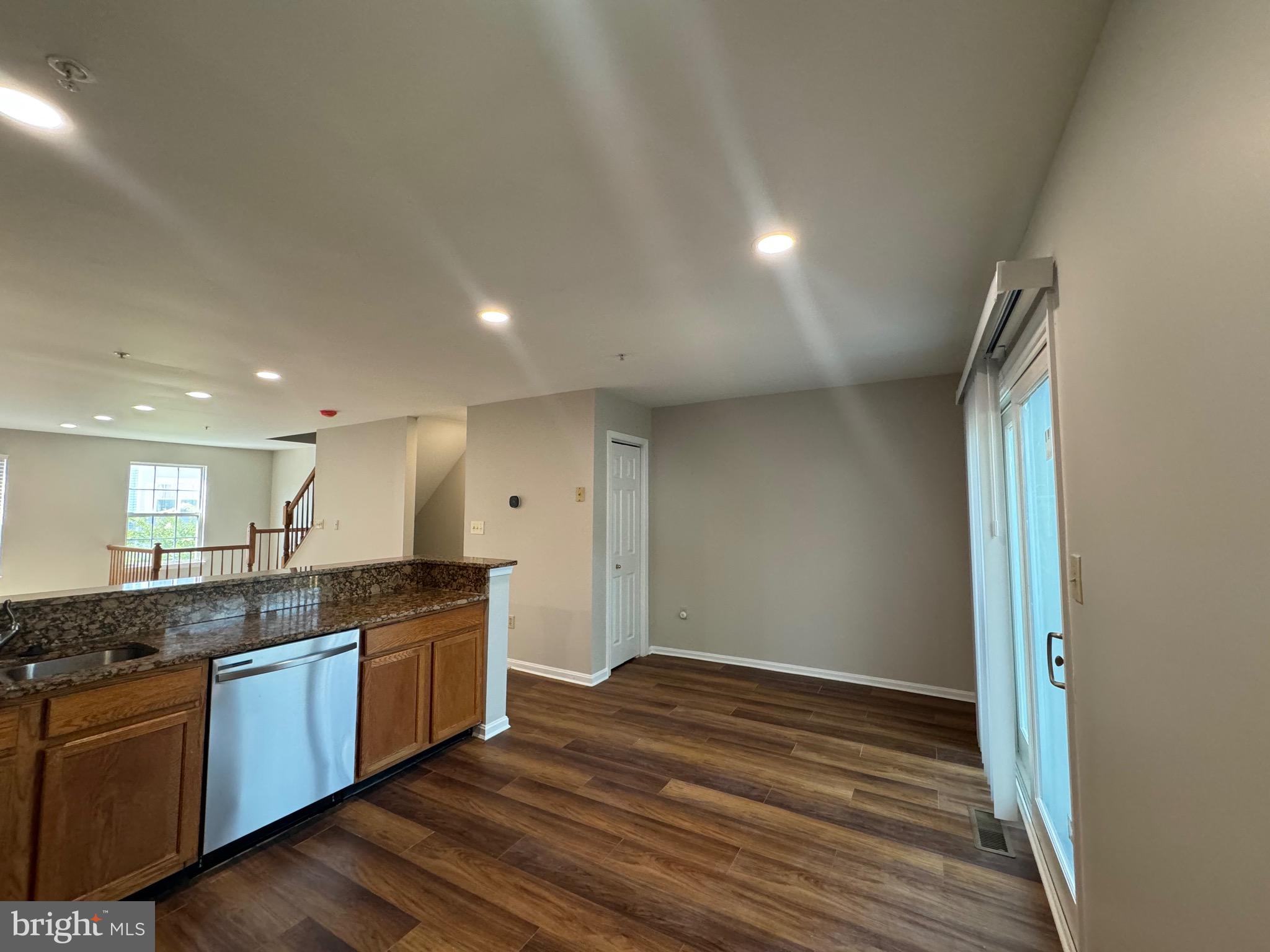 COLUMBIA PARK - Residential Lease