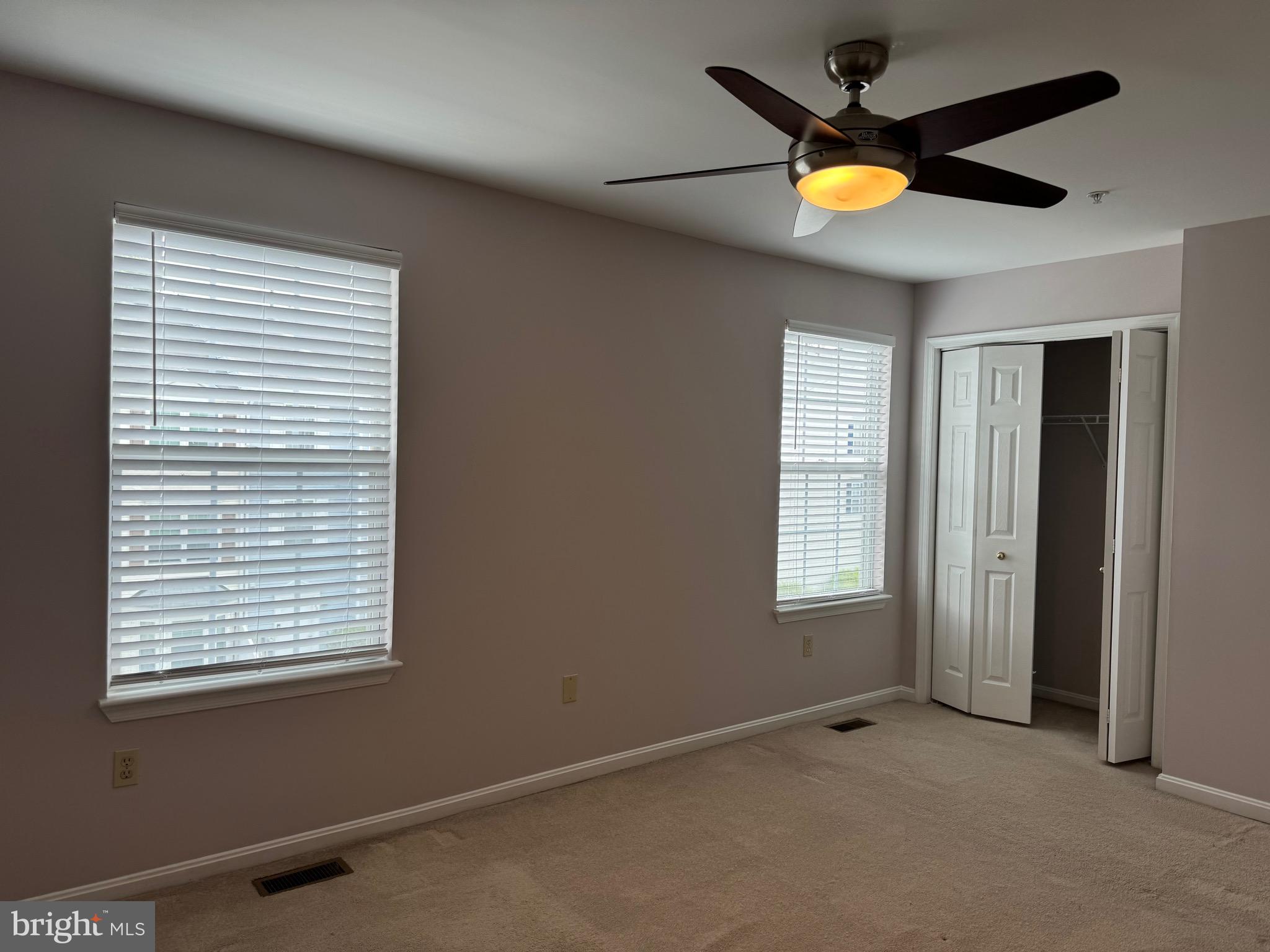 COLUMBIA PARK - Residential Lease