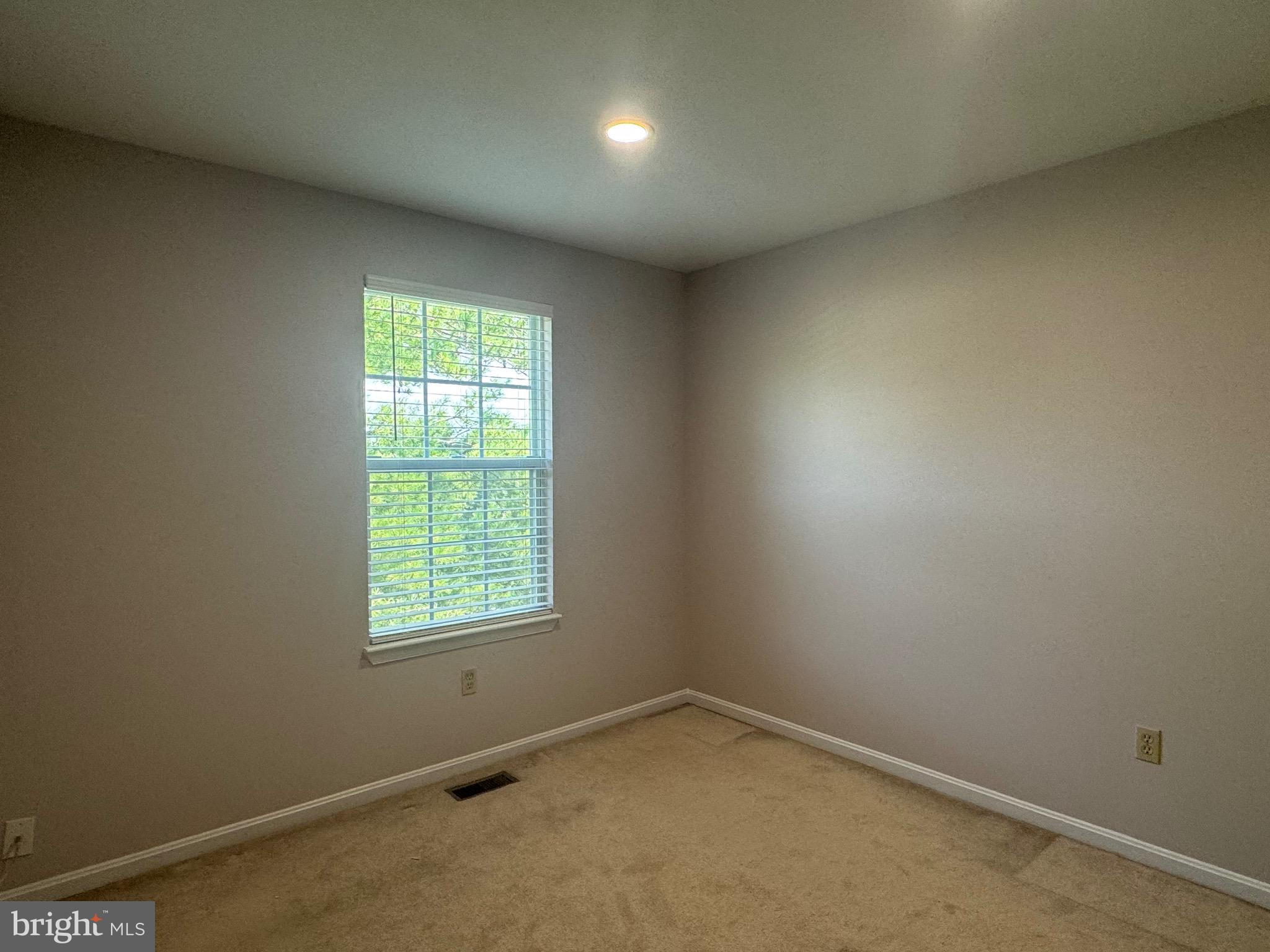 COLUMBIA PARK - Residential Lease