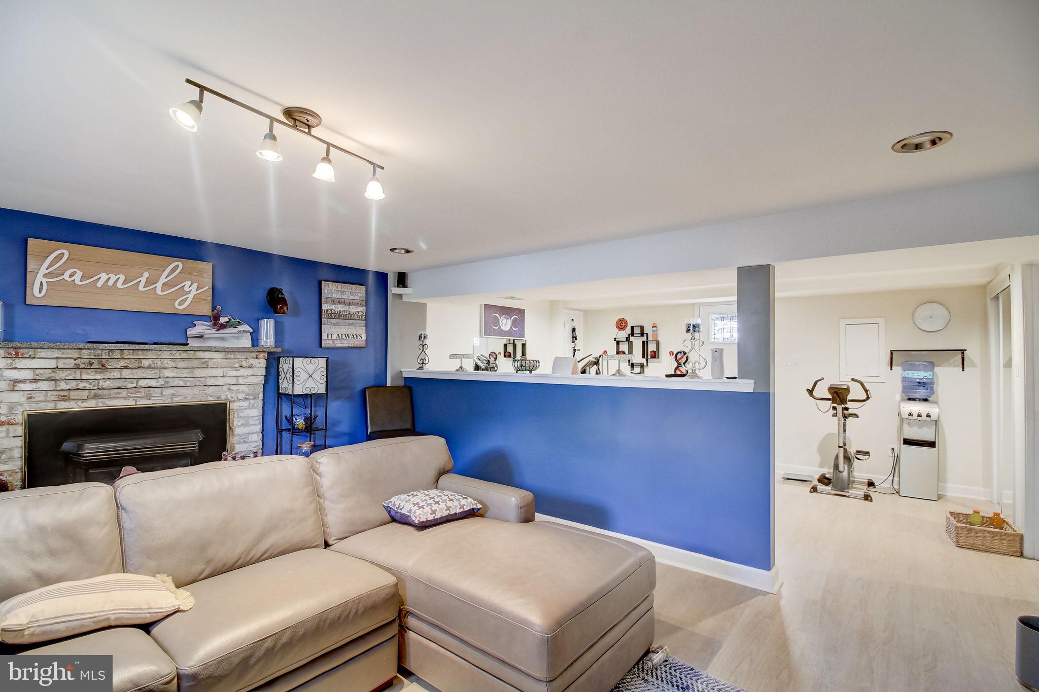 BELLEVUE ESTATES - Residential