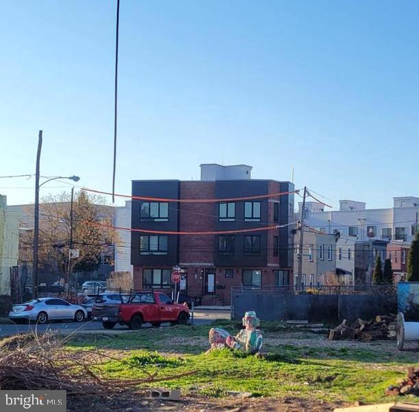 OLDE KENSINGTON - Land