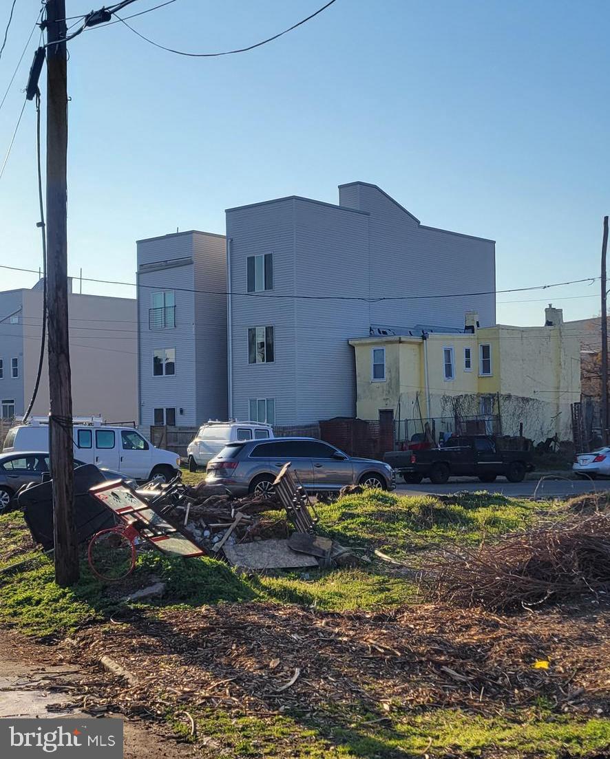 OLDE KENSINGTON - Land