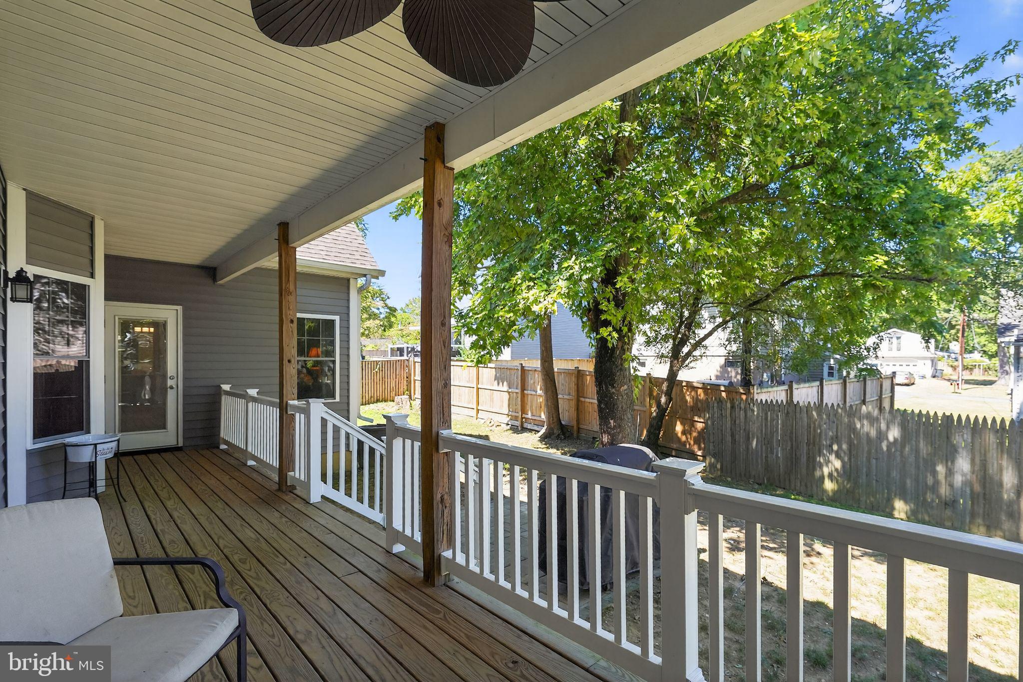 SELBY ON THE BAY - Residential