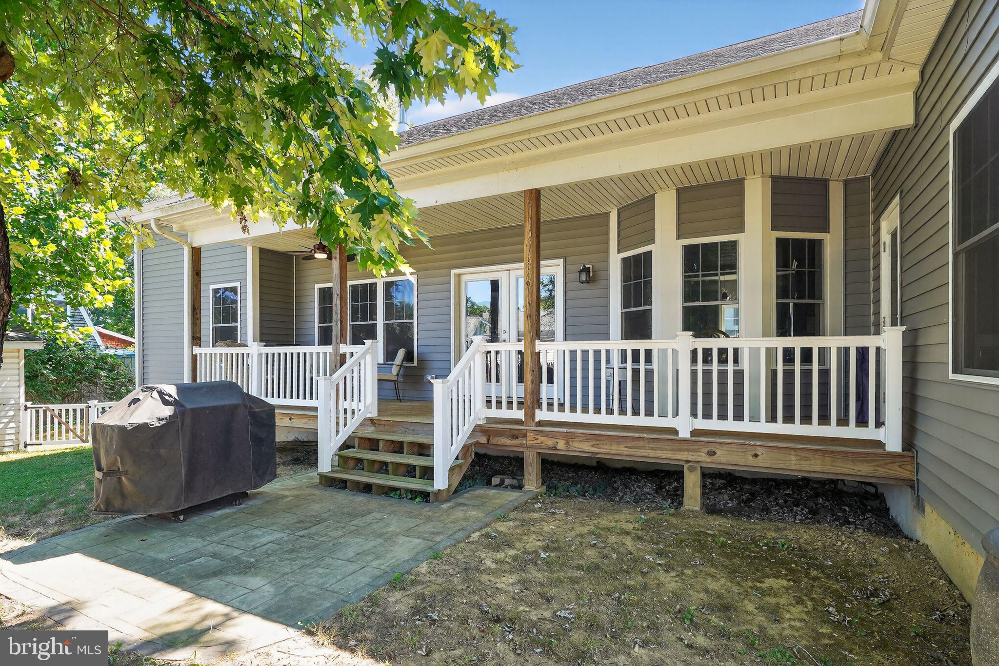 SELBY ON THE BAY - Residential