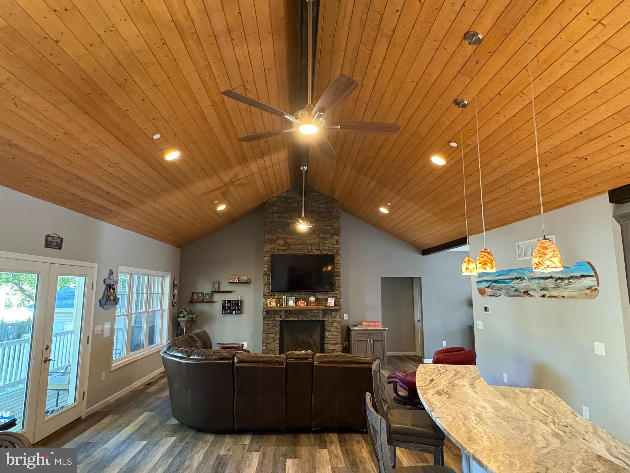 SELBY ON THE BAY - Residential