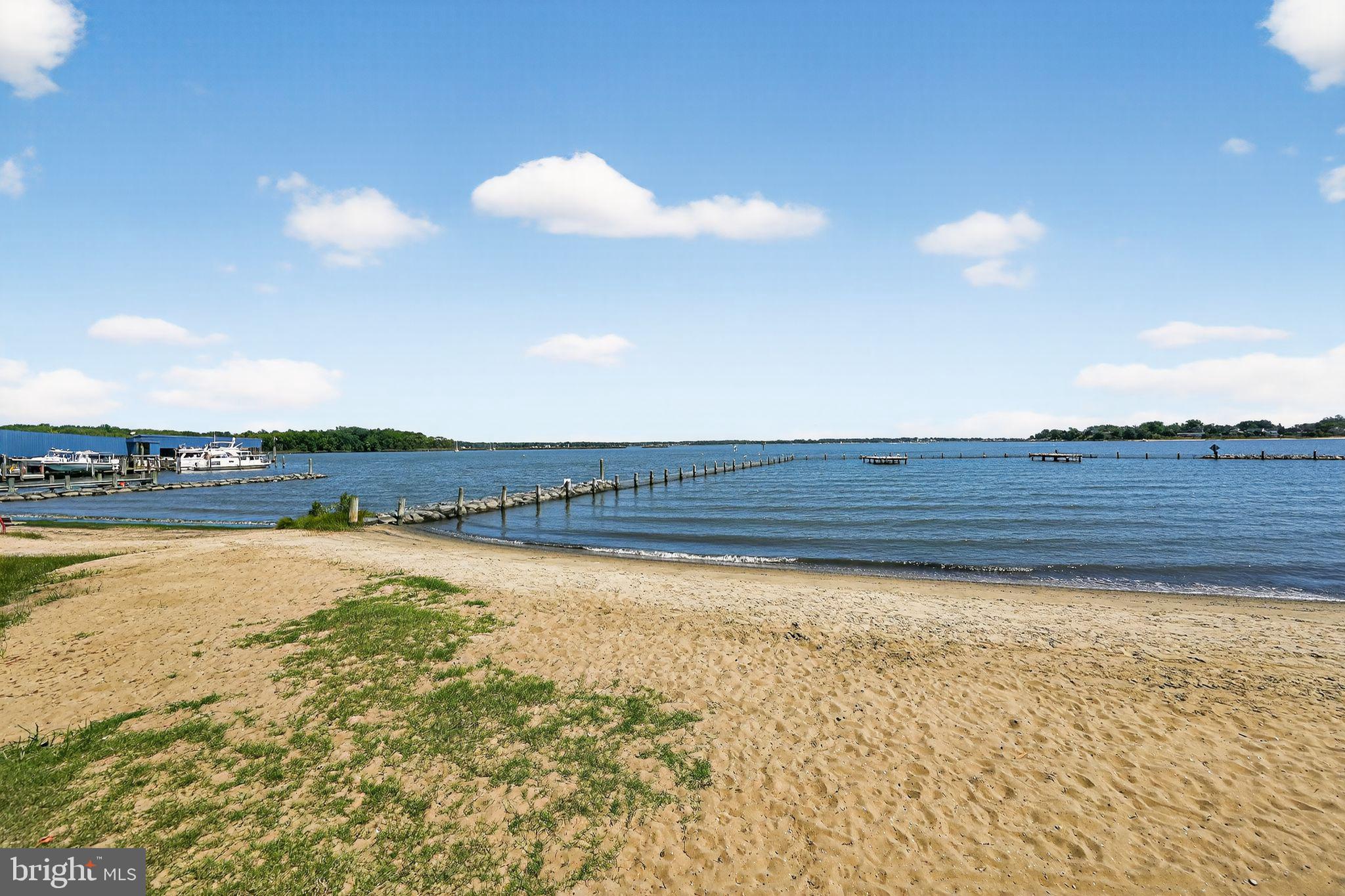 SELBY ON THE BAY - Residential