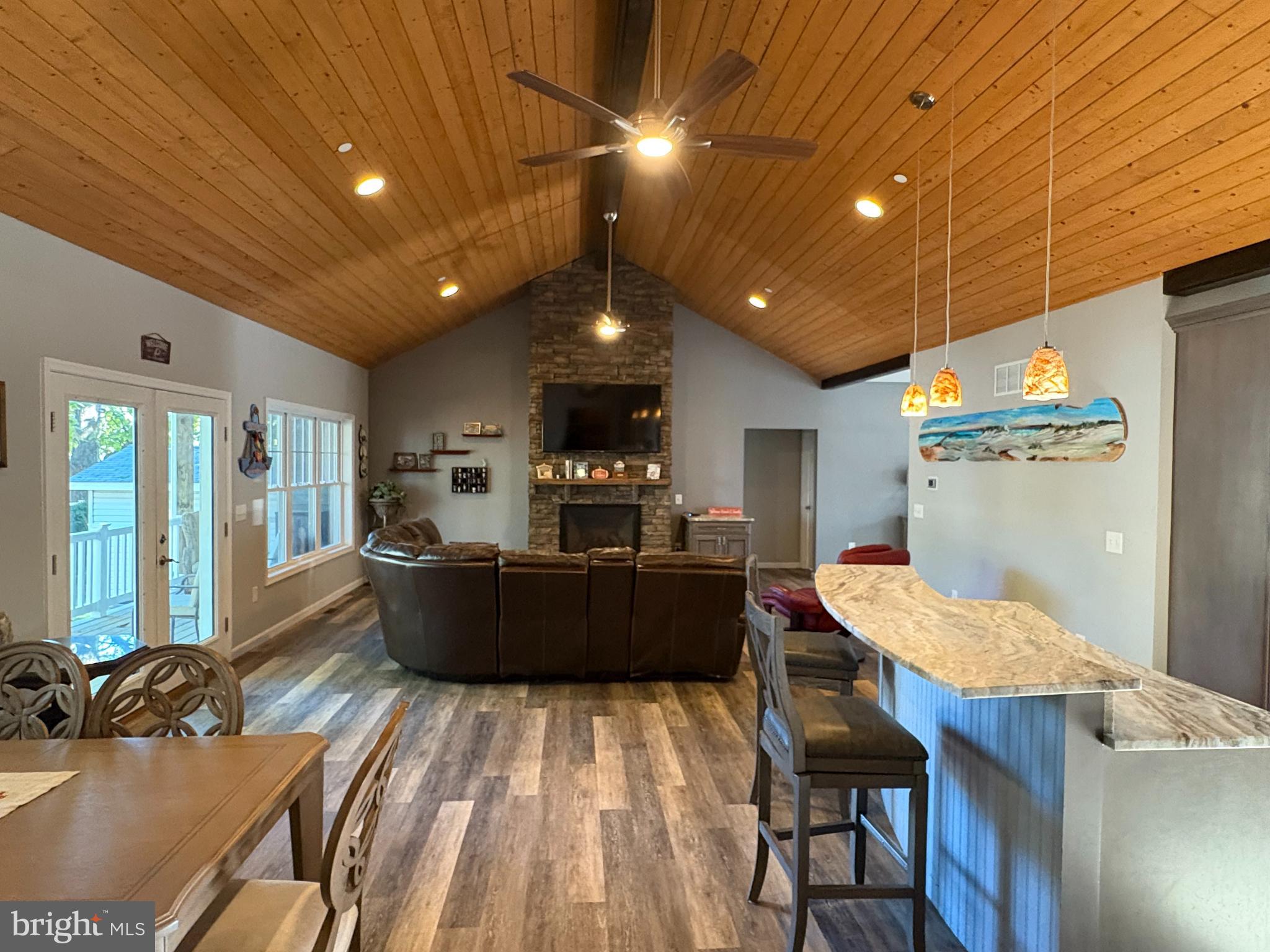 SELBY ON THE BAY - Residential