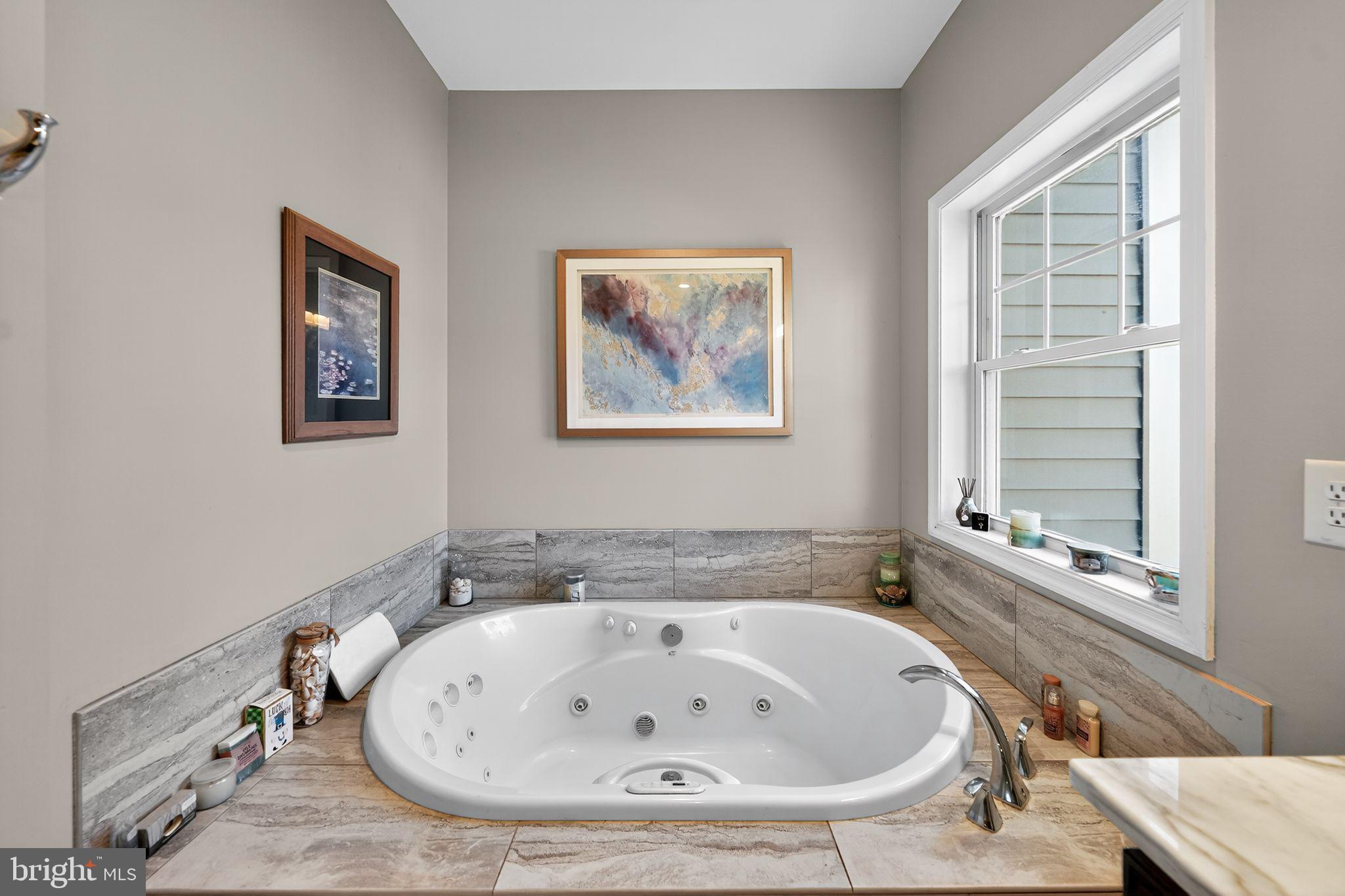 SELBY ON THE BAY - Residential