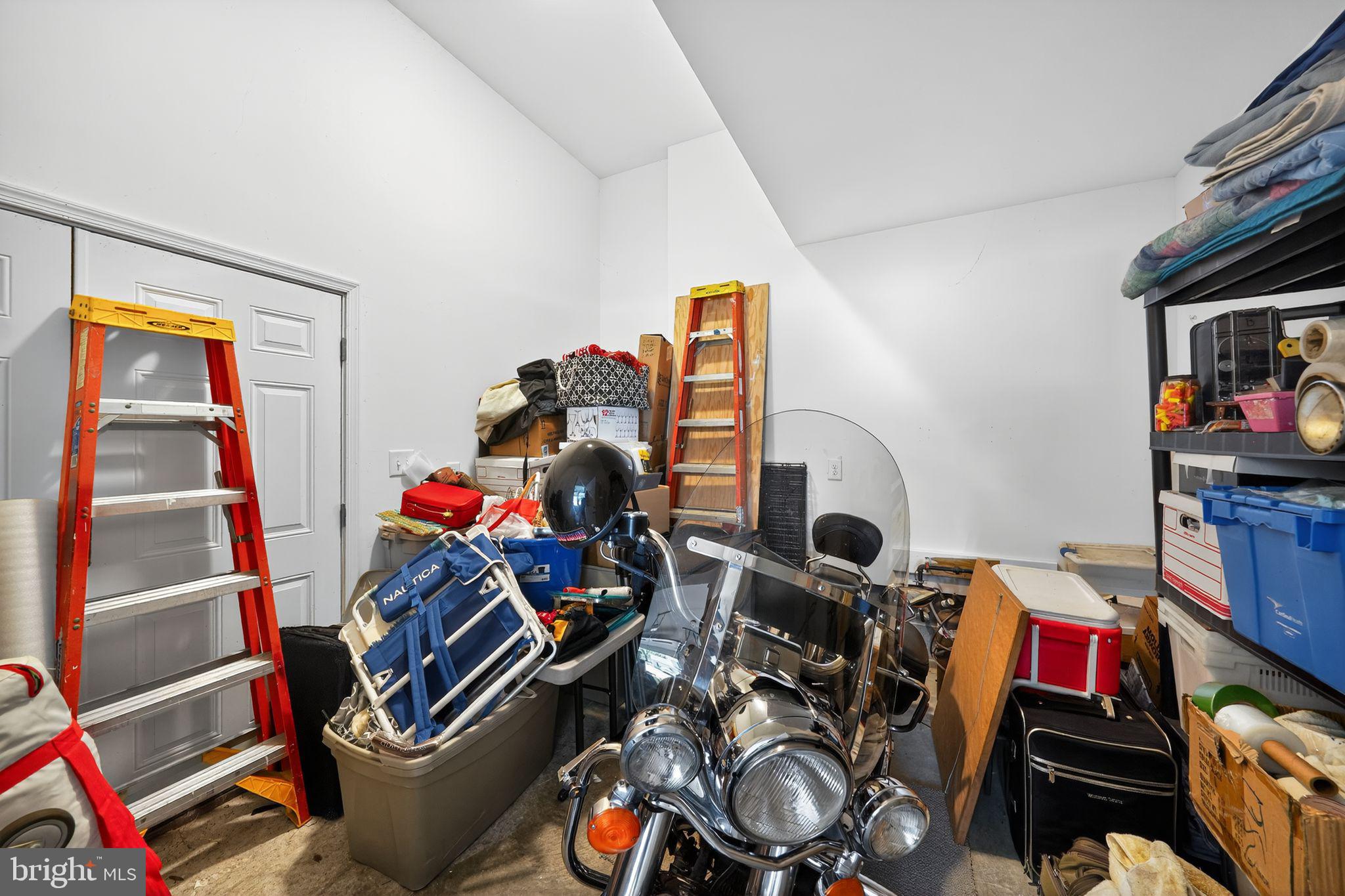 SELBY ON THE BAY - Residential