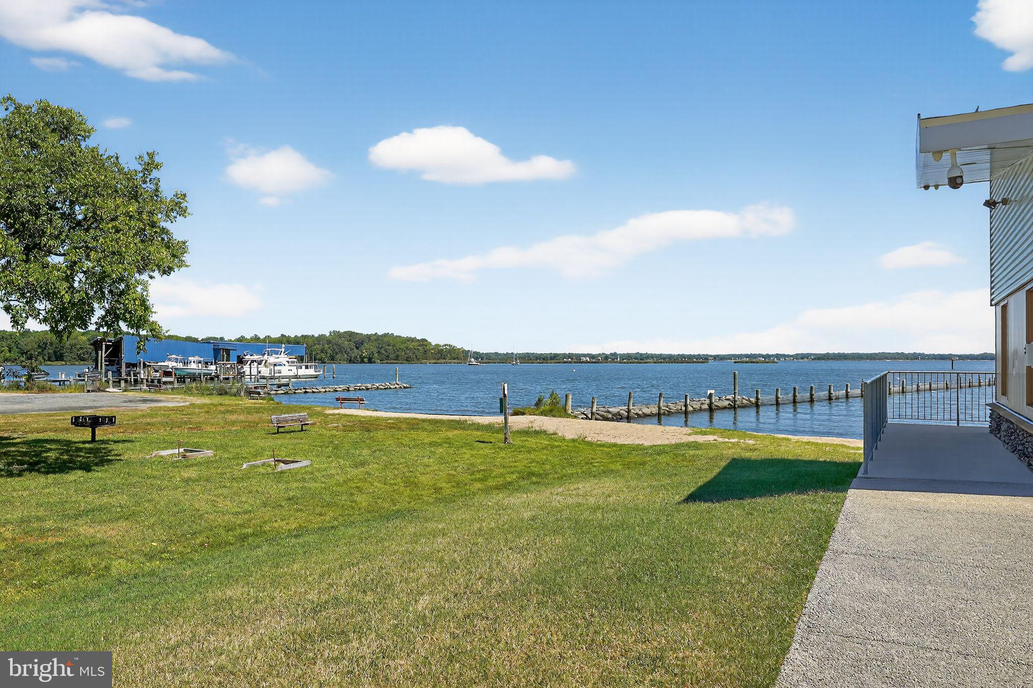 SELBY ON THE BAY - Residential