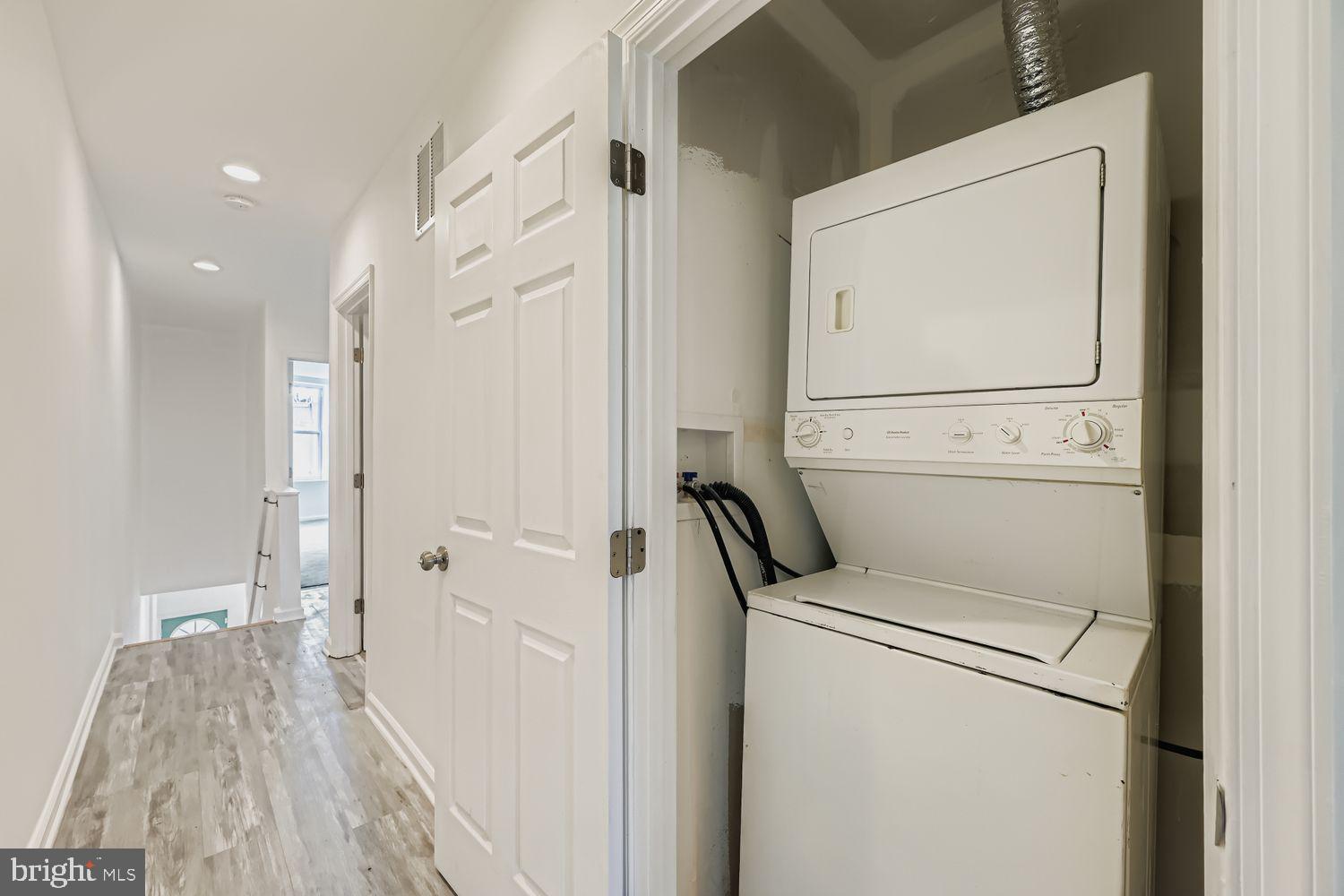 EAST BALTIMORE MIDWAY - Residential