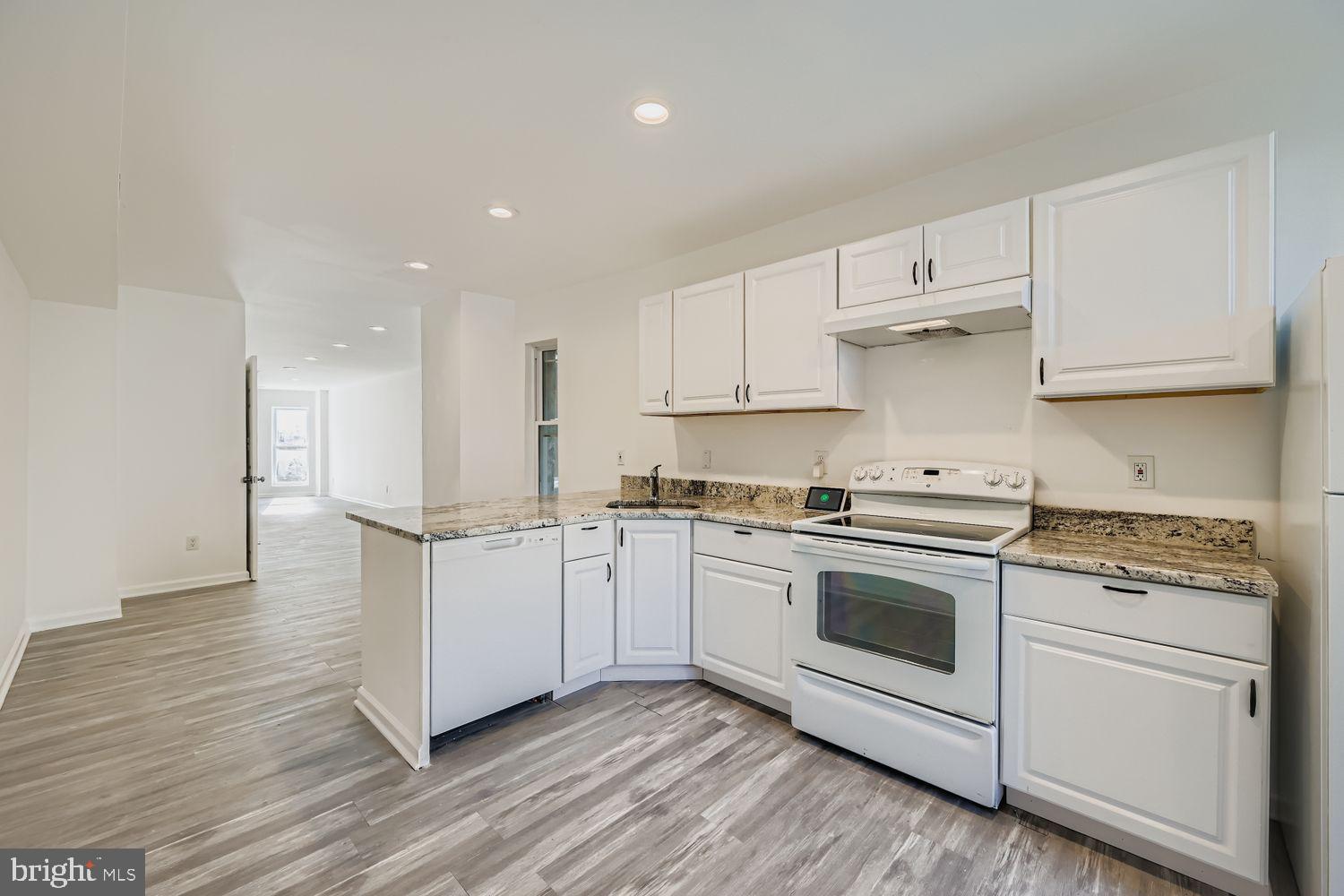 EAST BALTIMORE MIDWAY - Residential