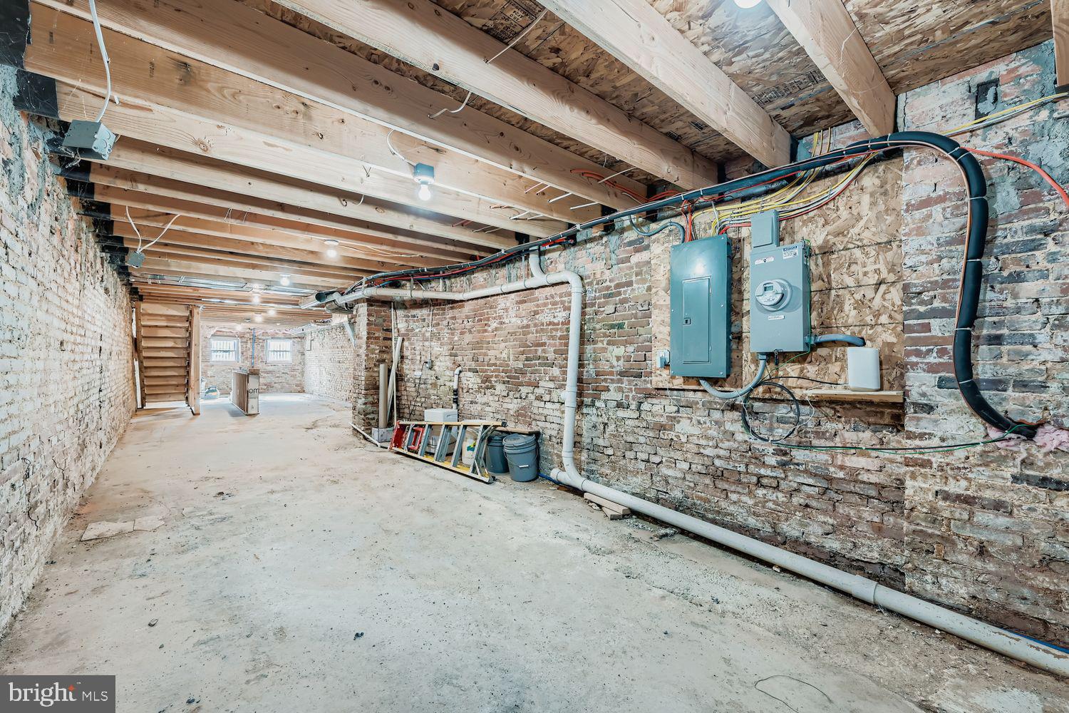 EAST BALTIMORE MIDWAY - Residential