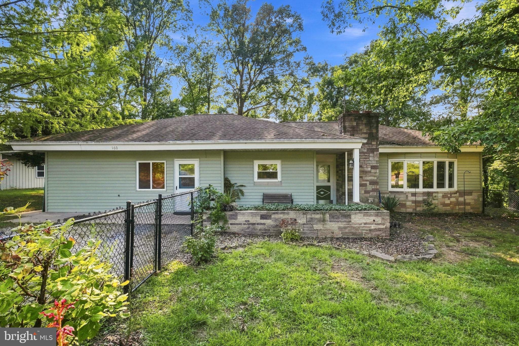 160 KENNEDY LANE
